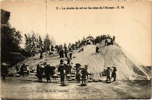 CPA AK VIETNAM - La récolte du sel sur les cotés de l'Annam (94852) - Bild 1 von 2