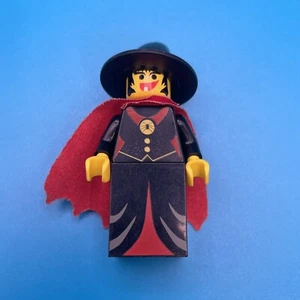 Lego Castle Fright Knights Witch Minifigure w/ cape 6097 6087 6037 - Picture 1 of 3