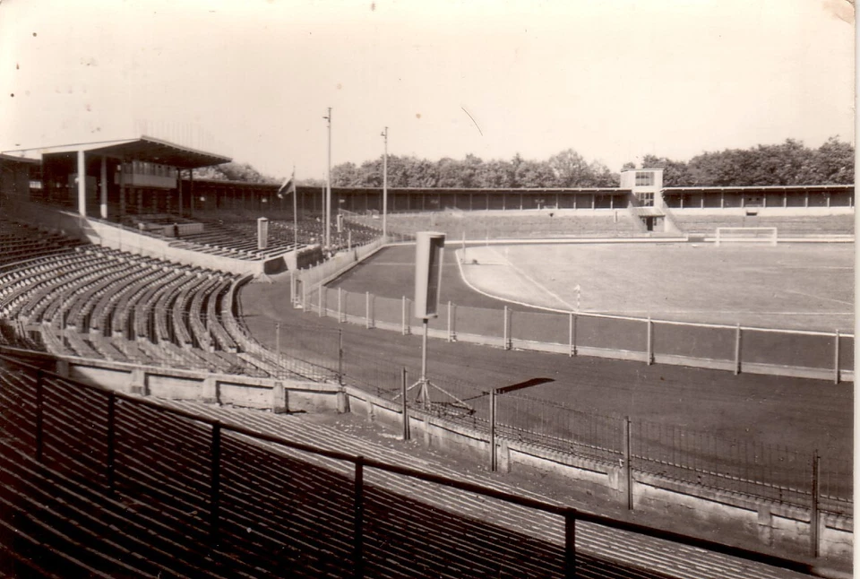 Postkarte :  WROCLAW  / POLEN  - Stadion ca. 1966 - Bild 1 von 1