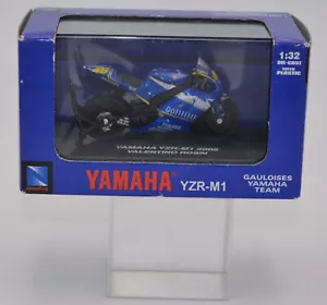 Die Cast " Yamaha Yzr - M1 2005 Valentino Rossi " Newray 1/32 - Picture 1 of 2