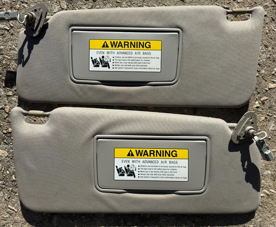 Parasoles iluminados gris claro para conductor y pasajero Acura MDX 2007-2012 Foto 1 de 3