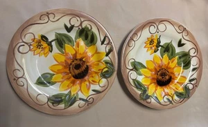 Sunny by Tabletops Unlimited Speiseteller (2) handbemalt gelb Sonnenblumen  - Bild 1 von 16
