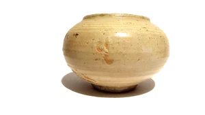 Korean Joseon Dynasty inlaid Jar - Picture 1 of 23