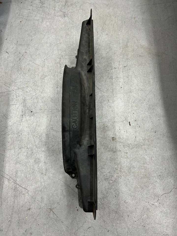 Upper Fan Shroud,8.1 升,2002 - 2006 年 GMC 育空 XL,雪佛兰 Suburban 2500 — 第 1/4 张图片