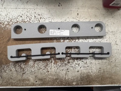 ROD HOLDER (4 ROD) SILVER  OEM BENNINGTON PART#018478  CENTER CONCOLE &PONTOONS  - Image 1 of 4