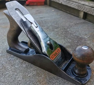 Vintage Stanley No 4 Pre-owend hand plane/carpentry woodwork tool Gr/Drawer 10 - Picture 1 of 23