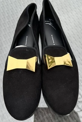 Mocasines de gamuza negros Giuseppe Zanotti para mujer lazo de metal dorado talla 41 nuevos sin caja Foto 1 de 4