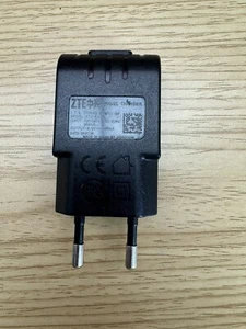 ZTE USB Travel Adapter Charger USB- Uk (EU) - Picture 1 of 5