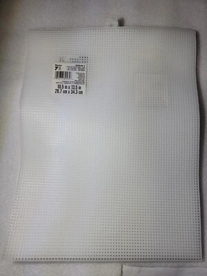 Darice Plastic Canvas #7 10"X13"-White, 33418-1, 6 Sheet.   YB2 - Image 1 of 2