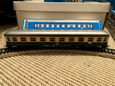 Märklin 4111 H0 DB D-Zug-Personenwagen mit Inneneinrichtung, 70er Jahre, in OVP  - Bild 1 von 3