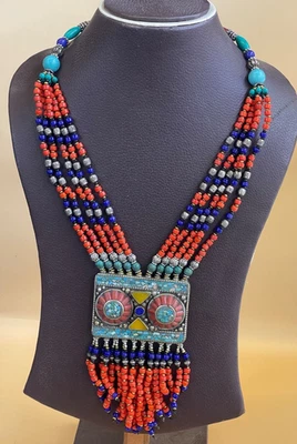 ANCIEN COLLIER ANCIEN MOYEN-ORIENT AMBRE TOURQUIES, CORAIL, LAPIS PIERRE... - Photo 1/4