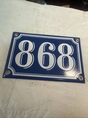 Ancien numéro de rue, Maison plaque Bombe émaillée, en relief N’868 - Photo 1/2