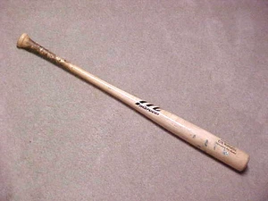 2012 Erik Komatsu Game-Used "Marucci" Baseballschläger-St. Louis Cardinals - Bild 1 von 9