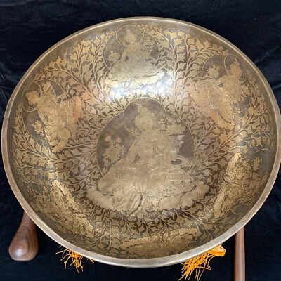 Juego de cuencos para cantar Tara verde de siete metales Masterpiece Foto 1 de 4