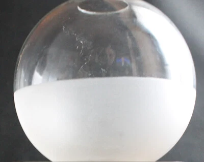 Ancien globe boule pour lampe à huile ou pétrole sablé - Photo 1/4