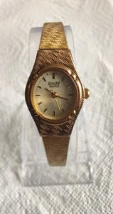 Sharp Watch Vintage Gold tone Bangle Bangle Watch Women girl female - Picture 1 of 8
