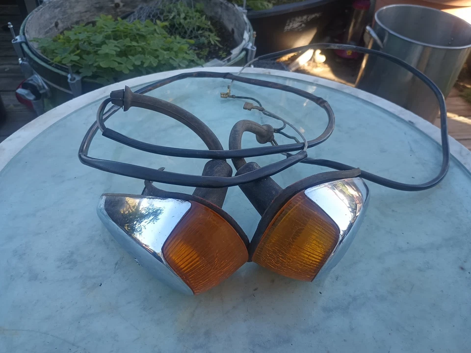 Volkswagen 1966 Beetle señales de giro completas Hella ámbar Sae Dp 66 BL23 OEM Foto 1 de 4