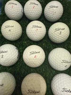 12 Titleist 二手高尔夫球 状况良好 — 第 1/4 张图片