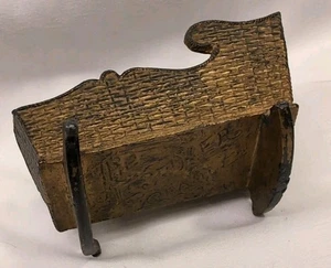 Antigua CUNA DE METAL "The Esther Cradle" casa de muñecas miniatura vendedor muestra  - Imagen 1 de 9