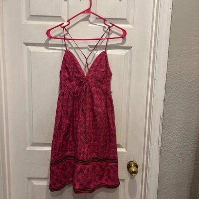 NUEVO CON ETIQUETAS LEI Mini Vestido Mujer Grande Floral Babydoll Fairycore Años 90 Y2K Fucsia Foto 1 de 4