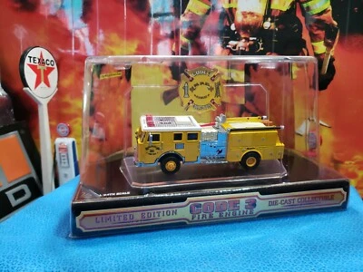 Code 3 City of Honolulu Seagrave Pumper E-1 BEAUTIFUL VERY NICE FIRETRUCK 👌 👍  - Image 1 of 4