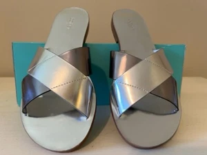 BOTKIER NEW YORK ALLY CRISSCROSS METALLIC PATENT LEATHER SANDAL SZ 7.5 IN SILVER - Picture 1 of 5