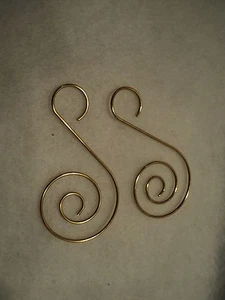 KSA "Gold Wire Ornament Hooks" ~ Pack of 30 ~ New - Picture 1 of 2