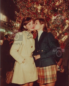 Vintage 70er Jahre Weihnachtsfoto schöner lesbischer Frauen New York City - 443 - Bild 1 von 2