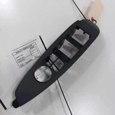 Interruptor de ventana bisel embellecedor delantero izquierdo Mazda CX-5 2016 2015 2014 2013 Foto 1 de 4