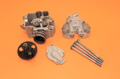 2007 07-11 Outlaw 525 IRS culata motor válvula tren árbol de levas brazo basculante Foto 1 de 4