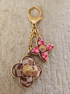 LOUIS VUITTON M66882 portachiavi modello oro donna scatola sacchetto antipolvere nuovo autentico - Foto 1 di 5