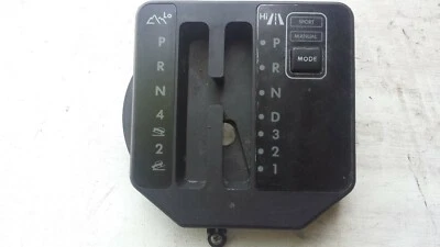 RANGE ROVER P38  AUTO GEAR SELECTOR INDICATOR SURROUND - Image 1 of 2