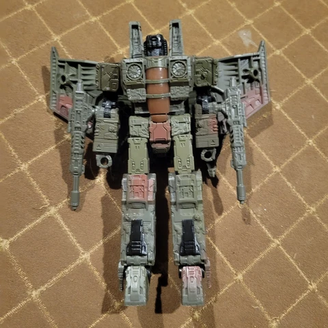 Transformers F09755L00 War for Cybertron Sparkless Seeker Action Figure Cover