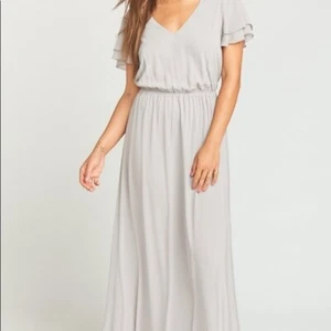 Maxi Vestido de Dama de Honor Show Me Your Mumu Michelle Gris Manga Acampanada Talla M - Imagen 1 de 9