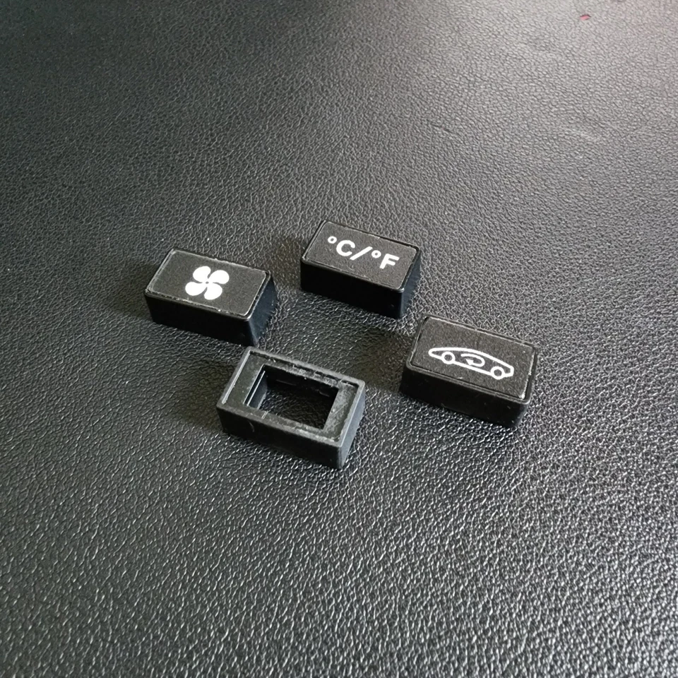 Cubierta de botón de control de clima Lamborghini Countach para características de CA Foto 1 de 4