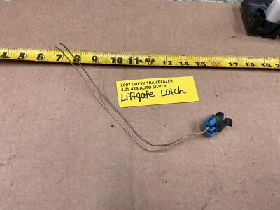 02-09 Trailblazer Lift gate Latch Black Wiring Connector - Изображение 1 из 4
