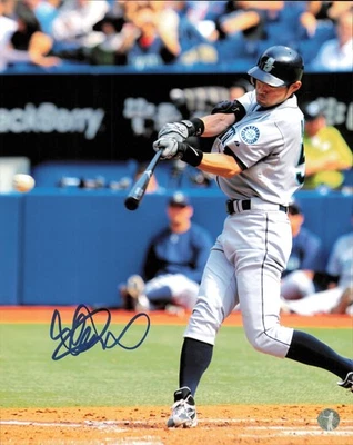Ichiro Suzuki Autographed Signed 8x10 Photo Seattle Mariners IS Holo - Image 1 of 3