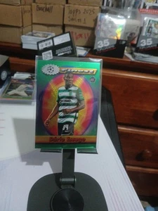 2022-23 Topps Finest Flashbacks UEFA - Dario Essugo #20 (RC) - Foto 1 di 5