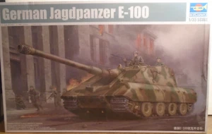 TRUMPETER #01596 1/35 SCALE GERMAN JAGDPANZER E-100 NEW IN BOX - Picture 1 of 2