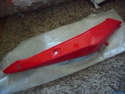GENUINE PIAGGIO RUNNER VX ST SP 50 125 RIGHT REAR  RED NEW PANEL 2005 TO 2017 - Image 1 of 2