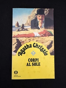 Agatha Christie Corpi Al Sole Oscar Mondadori - Imagen 1 de 2