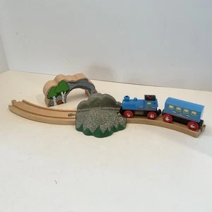 Brio Holzeisenbahn #33009 Mountain Adventure Ersatzteile und Eisenbahnwaggons - Bild 1 von 8