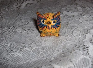 Keramik Keramik Eule gelb bemalt Fetisch Totem Figur Sammlerstück signiert - Bild 1 von 4