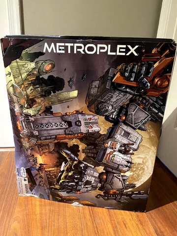 Transformers Titan Metroplex - San Diego Exclusive 2013 SDCC MIB- LOCAL PICKUP Cover