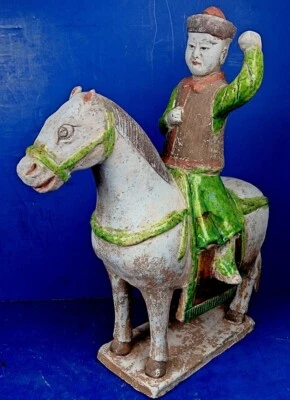 ANTIGUA FIGURA CHINA DINASTÍA MING CABALLO DE CERÁMICA ROJA &amp; JINETE TUMBA Foto 1 de 4