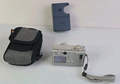 Canon PowerShot Digital ELPH S400 4.0MP Digital Camera Charger Lowepro Case READ - Image 1 of 4