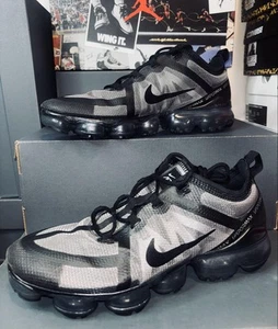 Nike Air Max Vapormax 2019 Size 9.5 US Black AR6631-004 Clean Condition - Picture 1 of 7
