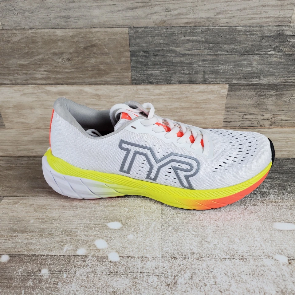 TYR RD-1 Runner Shoes Mens 9 / Womens 10.5 Running Lace-Up White Sneakers - Image 1 of 4