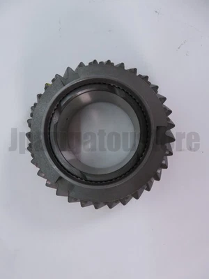 Subconjunto de engranajes genuino Toyota 33033‐60050 segundo (Tacoma 2015-2018) Foto 1 de 4