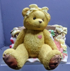 ENESCO CHERISHED TEDDIES RESIN FIGURE GIRL ON BLANKET PILLAR CANDLEHOLDER - Imagen 1 de 5